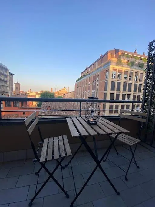 Casa Marconi 18 - Panoramic View Apartment Bologna Italy